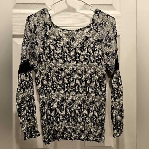 Separates by New York City by Design Nearly Sheer Bohemian Blouse - Picture 3 of 7